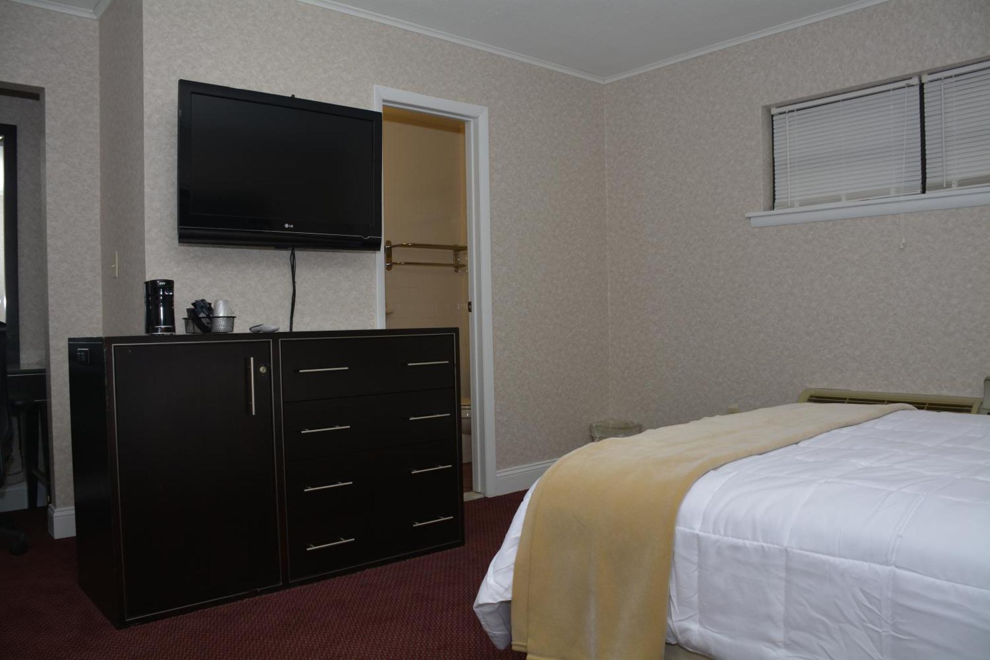 Atlantic Inn And Suites - Wall Township Екстер'єр фото